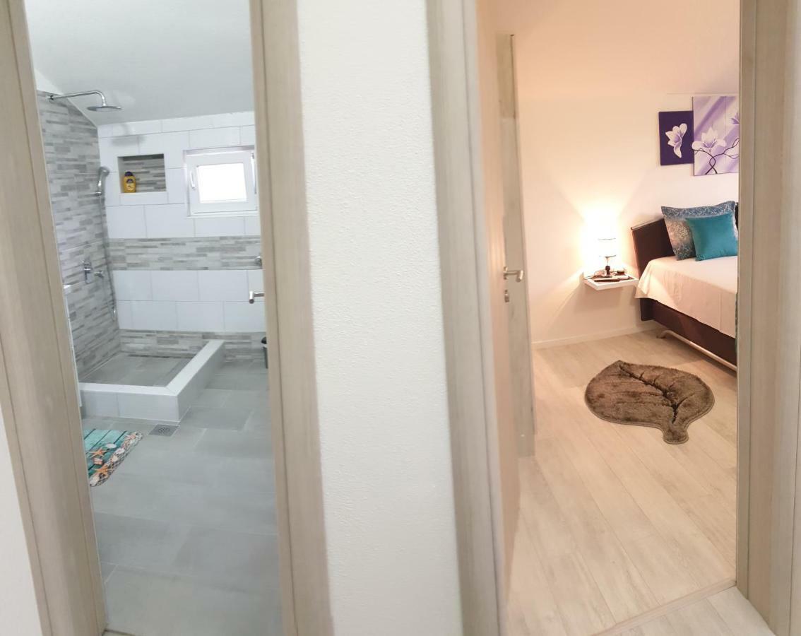 Holiday Home Flora موستار المظهر الخارجي الصورة