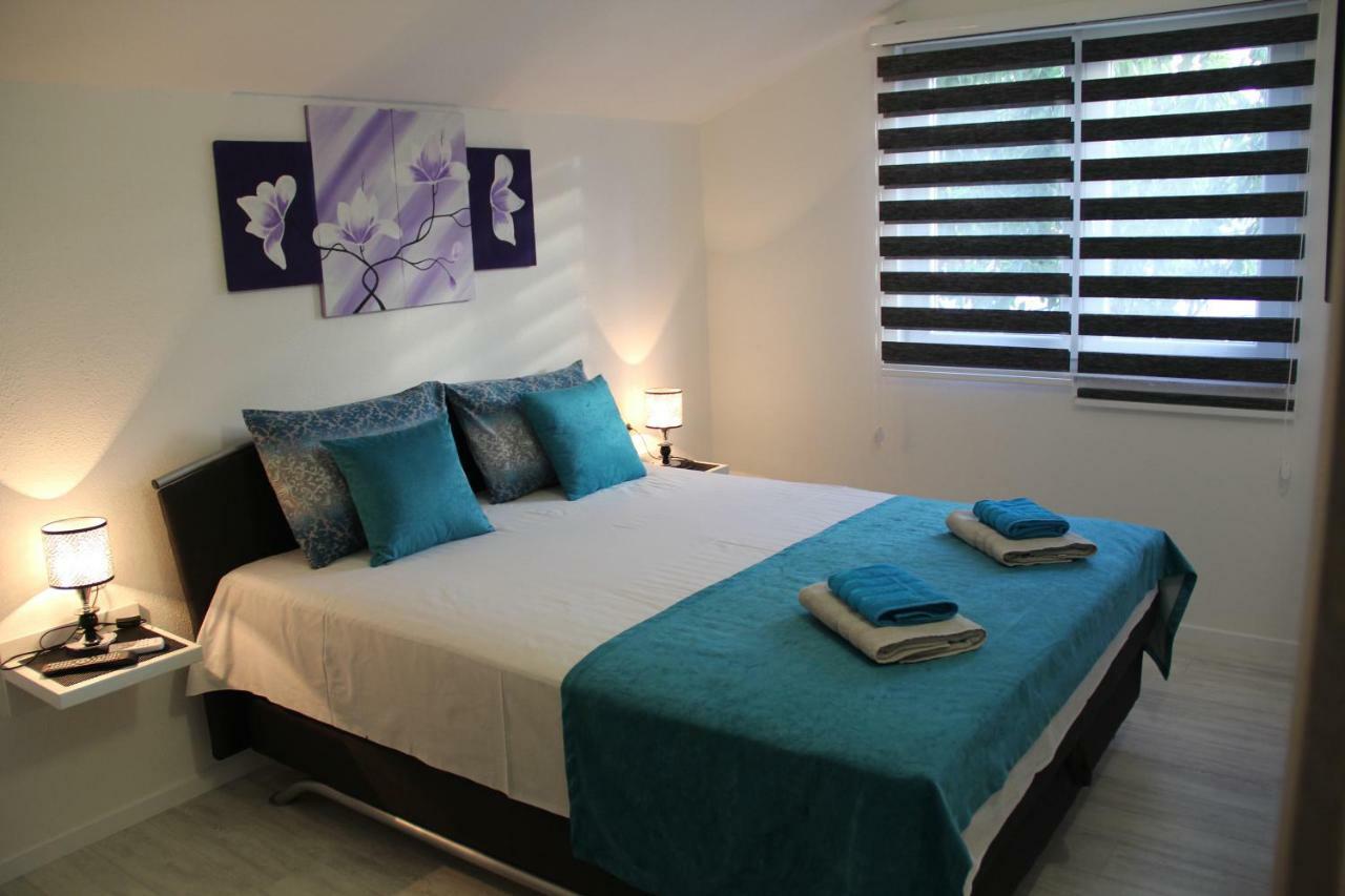 Holiday Home Flora موستار المظهر الخارجي الصورة
