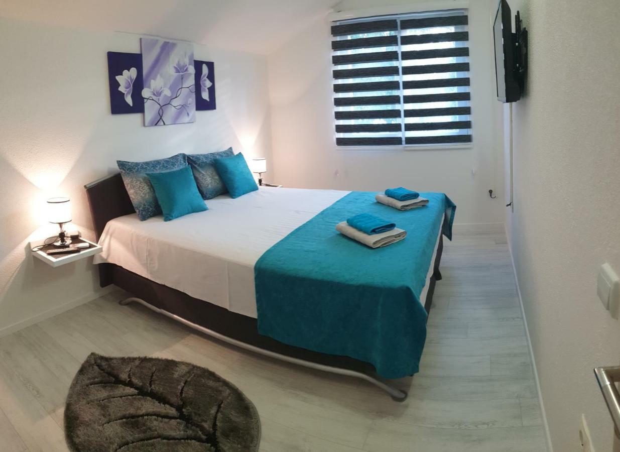 Holiday Home Flora موستار المظهر الخارجي الصورة